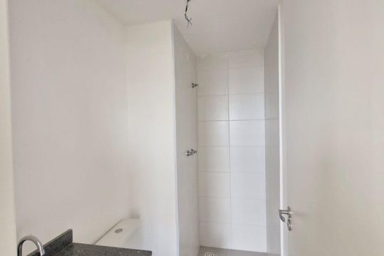 Banheiro de apartamento à venda com 2 quartos, 38m² em Vila Vermelha, São Paulo