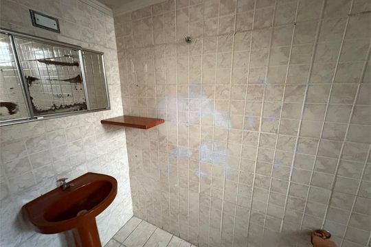 Casa para alugar com 3 quartos, 120m² em Jardim Guairaca, São Paulo