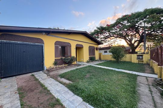 Casa à venda com 3 quartos, 180m² em Rio dos Sinos, São Leopoldo