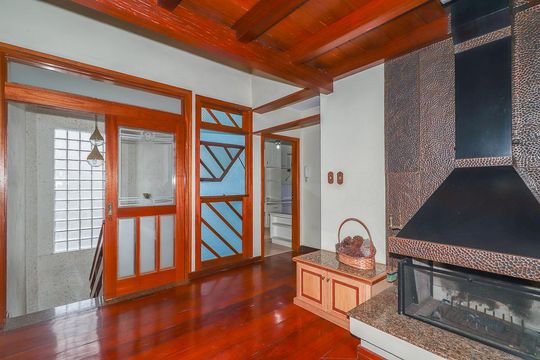 Sala Segundo piso de casa à venda com 3 quartos, 255m² em Jardim Lindóia, Porto Alegre