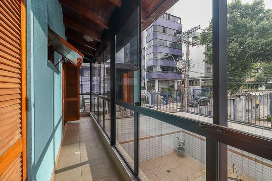 Varanda de casa à venda com 3 quartos, 255m² em Jardim Lindóia, Porto Alegre