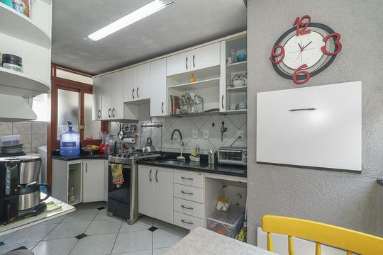 Cozinha de apartamento à venda com 3 quartos, 104m² em Petrópolis, Porto Alegre
