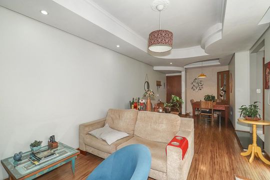 Sala de apartamento à venda com 3 quartos, 104m² em Petrópolis, Porto Alegre