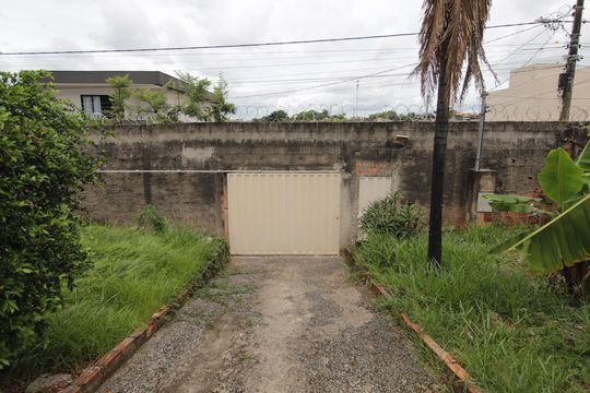Quintal de casa à venda com 3 quartos, 607m² em Céu Azul, Belo Horizonte