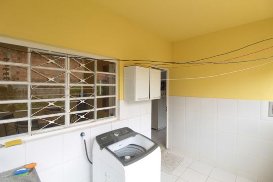 Área de Serviço de casa à venda com 3 quartos, 607m² em Céu Azul, Belo Horizonte