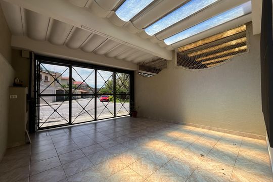 Casa à venda com 3 quartos, 281m² em Jardim Libano, São Paulo