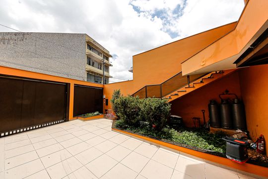 Casa à venda com 4 quartos, 380m² em Vila Bela, São Paulo