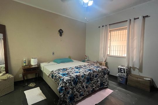 Casa à venda com 5 quartos, 182m² em Jardim Chapadão, Campinas