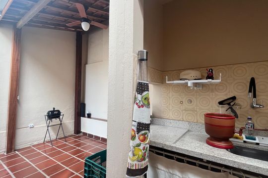 Casa à venda com 5 quartos, 182m² em Jardim Chapadão, Campinas