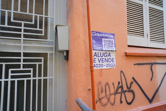 Plaquinha  de apartamento à venda com 1 quarto, 43m² em Centro Histórico, Porto Alegre