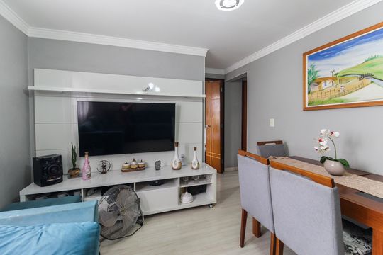 Sala de apartamento à venda com 2 quartos, 58m² em Itaquera, São Paulo