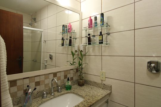 Banheiro social de apartamento à venda com 2 quartos, 86m² em Freguesia (jacarepaguá), Rio de Janeiro