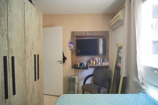 Quarto 1 de apartamento à venda com 2 quartos, 43m² em Santos Dumont, São Leopoldo