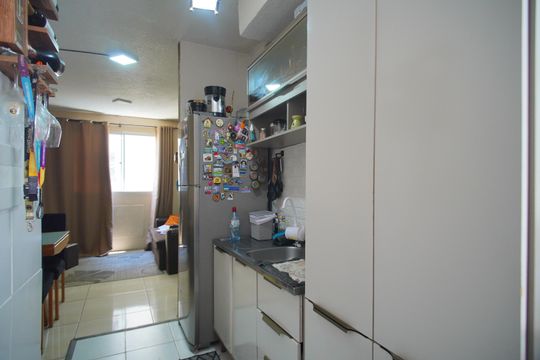 Cozinha de apartamento à venda com 2 quartos, 43m² em Santos Dumont, São Leopoldo