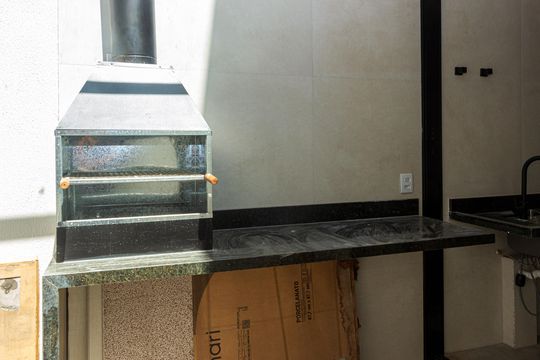 Churrasqueira de casa à venda com 3 quartos, 100m² em Jardim Cidalia, São Paulo