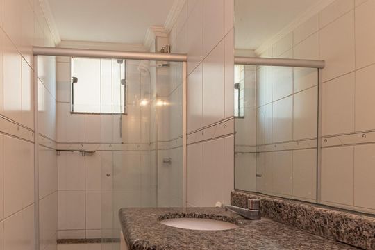 Banheiro Corredor de apartamento para alugar com 3 quartos, 85m² em Jardim Sao Carlos, Sumaré