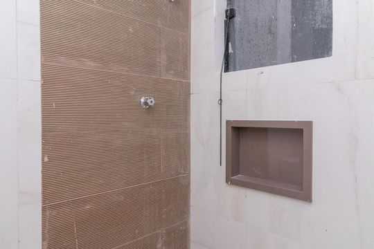 Banheiro de apartamento à venda com 2 quartos, 41m² em Vila Marieta, São Paulo