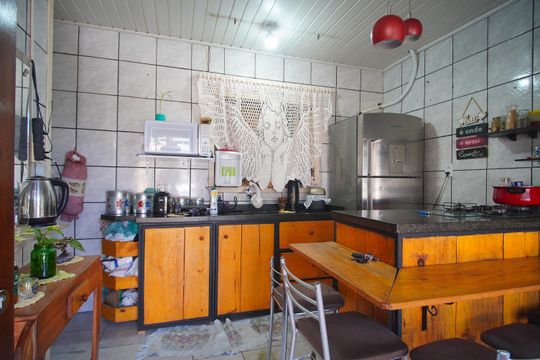 Cozinha de casa à venda com 3 quartos, 180m² em Santos Dumont, São Leopoldo