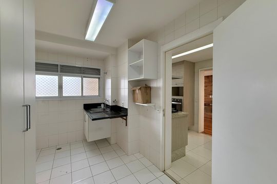 Área de Serviço de apartamento para alugar com 4 quartos, 160m² em Santo Amaro, São Paulo