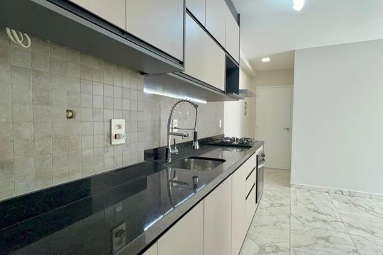 Cozinha de apartamento à venda com 2 quartos, 120m² em Vila Anglo Brasileira, São Paulo