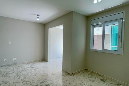 Sala de apartamento à venda com 2 quartos, 120m² em Vila Anglo Brasileira, São Paulo