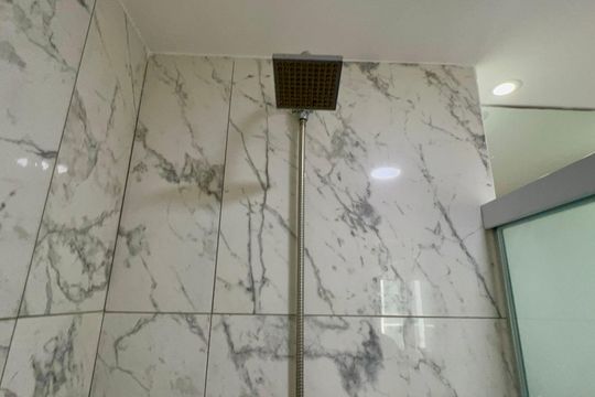 Banheiro da Suíte de apartamento à venda com 2 quartos, 120m² em Vila Anglo Brasileira, São Paulo