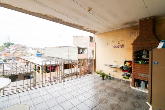 Casa para alugar com 3 quartos, 125m² em Jardim São Luís, São Paulo