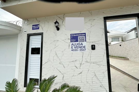 Plaquinha de casa de condomínio para alugar com 5 quartos, 300m² em Recreio dos Bandeirantes, Rio de Janeiro