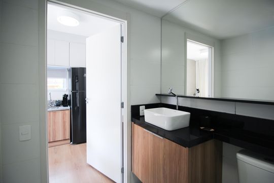 Banheiro Social de kitnet/studio para alugar com 1 quarto, 29m² em Vila Olímpia, São Paulo