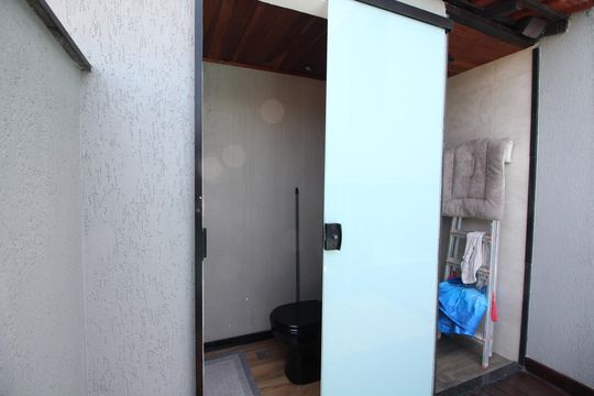 Lavabo 2 de casa de condomínio à venda com 3 quartos, 160m² em Pechincha, Rio de Janeiro