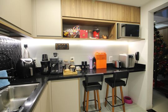 Cozinha de casa de condomínio à venda com 3 quartos, 160m² em Pechincha, Rio de Janeiro
