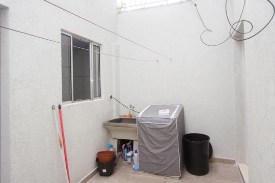 Casa à venda com 2 quartos, 190m² em Jardim Internacional, São Paulo