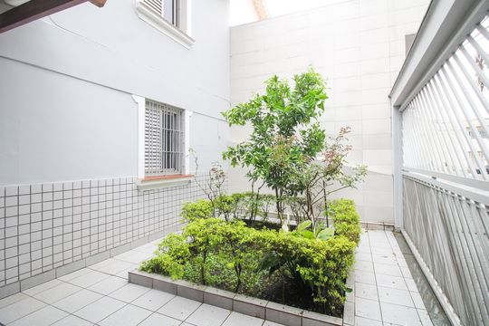 Garagem de casa à venda com 3 quartos, 107m² em Vila Prudente, São Paulo