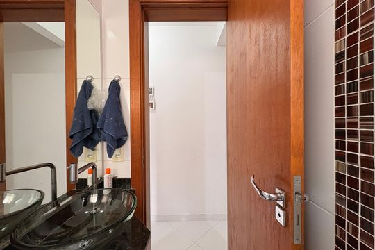 Banheiro de apartamento para alugar com 3 quartos, 150m² em Vila Valparaíso, Santo André