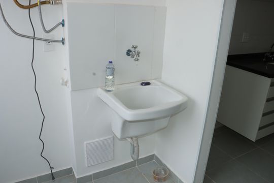 Área de Serviço de apartamento para alugar com 2 quartos, 85m² em Parque Esplanada, Embu das Artes