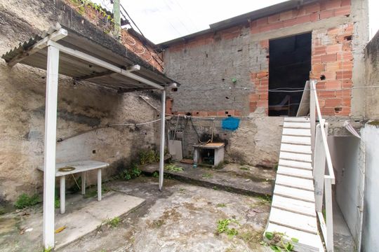 Área externa de casa à venda com 6 quartos, 200m² em São Domingos, Niterói