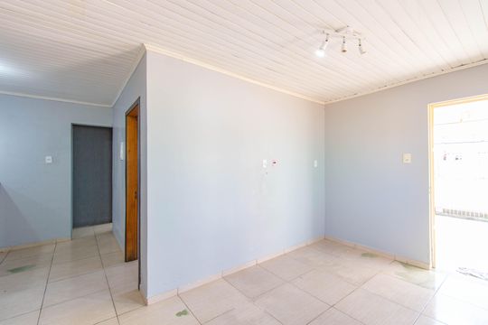 Casa à venda com 2 quartos, 210m² em Rio Branco, Canoas