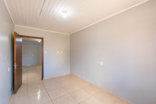 Casa à venda com 2 quartos, 210m² em Rio Branco, Canoas