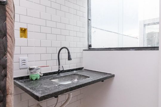 Cozinha de apartamento à venda com 2 quartos, 37m² em Vila Marieta, São Paulo