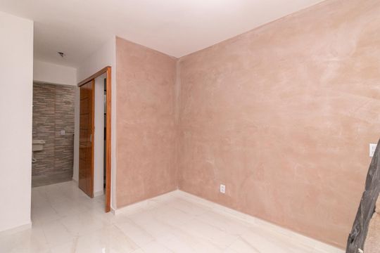 Apartamento à venda com 2 quartos, 37m² em Vila Marieta, São Paulo
