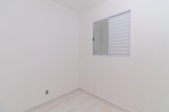 Quarto 1 de apartamento à venda com 2 quartos, 39m² em Vila Marieta, São Paulo