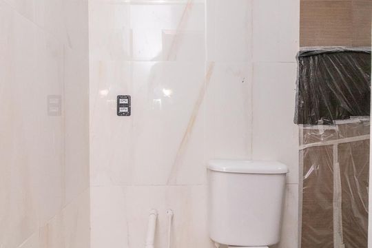 Banheiro de apartamento à venda com 2 quartos, 39m² em Vila Marieta, São Paulo