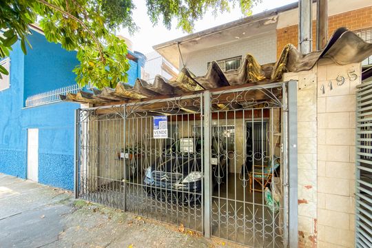 Fachada + Plaquinha de casa à venda com 2 quartos, 95m² em Ipiranga, São Paulo