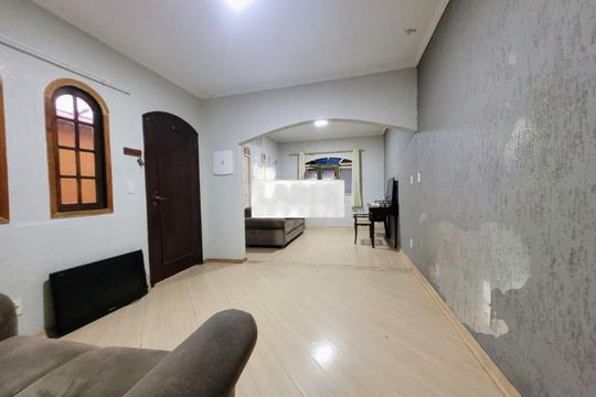 Casa à venda com 3 quartos, 120m² em Vila Gomes, São Paulo