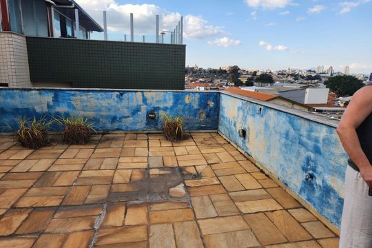 Apartamento à venda com 3 quartos, 150m² em Carlos Prates, Belo Horizonte