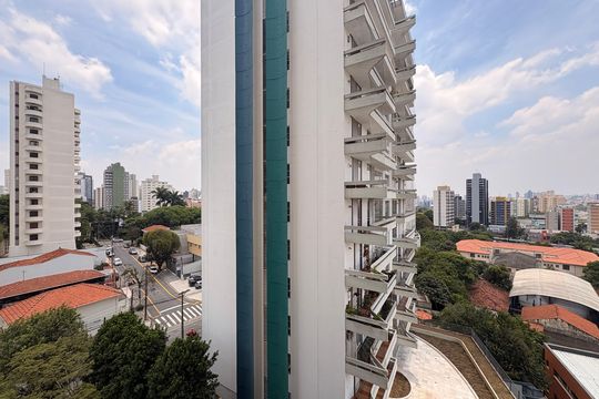 Vista da sacada de apartamento à venda com 3 quartos, 290m² em Vila Bastos, Santo André
