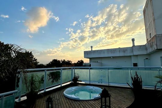 Apartamento para alugar com 2 quartos, 185m² em Campeche, Florianópolis
