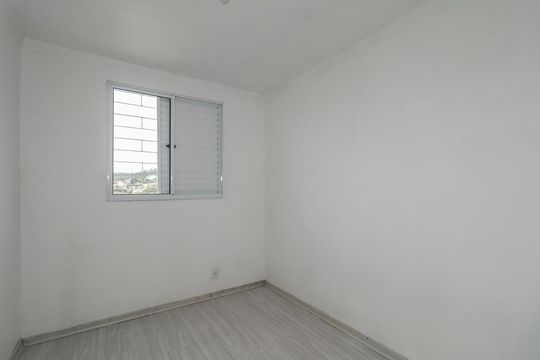 Quarto 2 de apartamento para alugar com 2 quartos, 44m² em Morro Santana, Porto Alegre