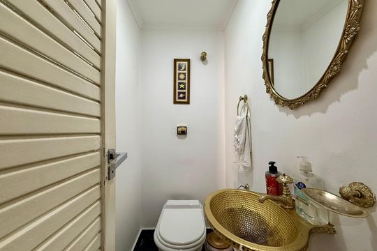 Lavabo de apartamento à venda com 2 quartos, 98m² em Vila Nova Conceição, São Paulo