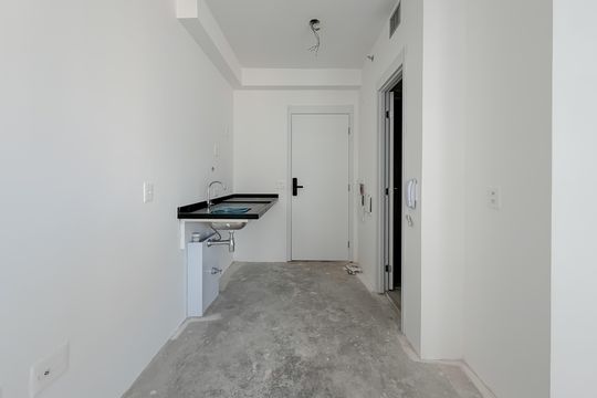 Cozinha de kitnet/studio à venda com 1 quarto, 21m² em Paraíso, São Paulo